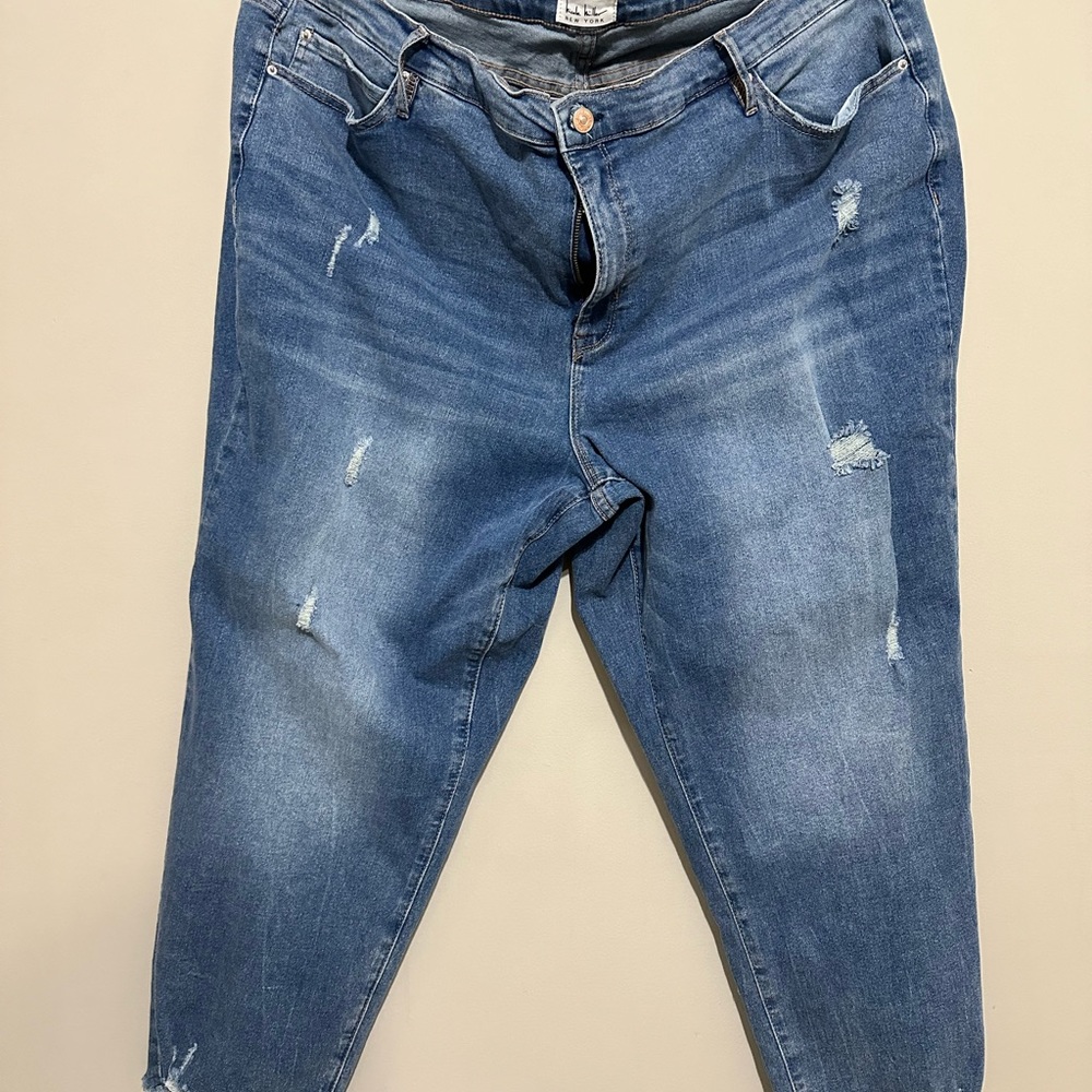 Soho distressed jeans